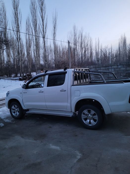 Хайлукс 2014 полный люкс