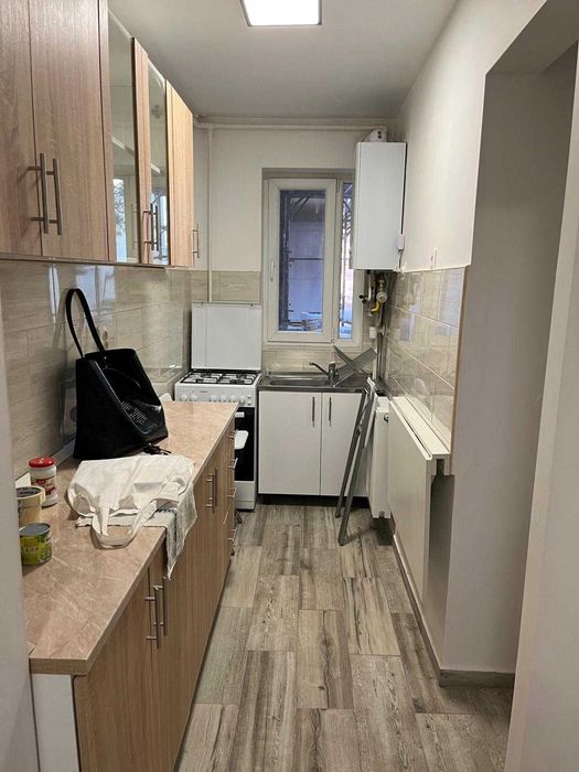 Vand Apartament cu 2 camere Dambu, complet renovat, imediat ocupabil.