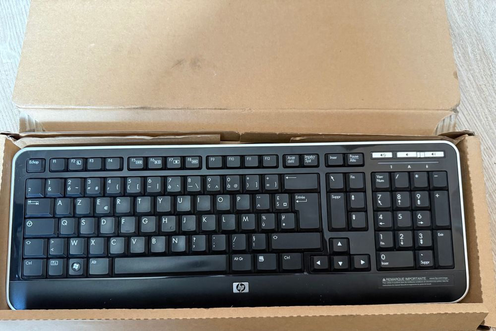 Конпютърна конфигурация HP P6000 P6237fr