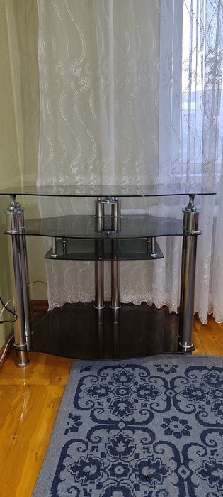 Тумба стеклянная отдам даром