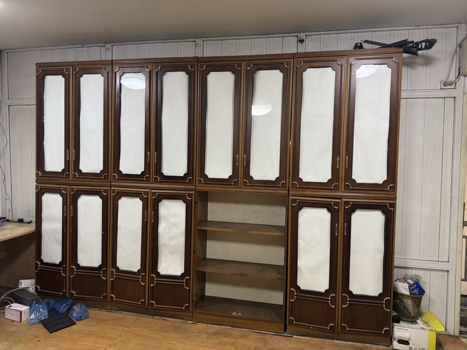 Шкаф стенка  дерево