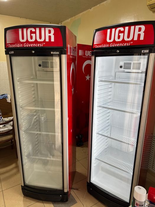 Vitrina xaladilnik UGUR zavot arginali sotiladi