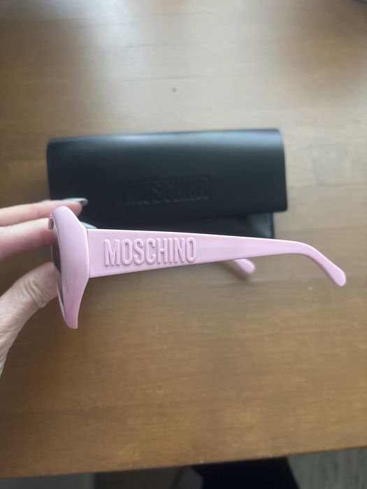 Moschino слънчеви очила