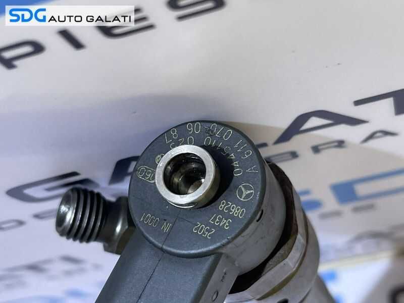 Injector Injectoare Mercedes Sprinter 2.7 CDI 2000 - 2006 Cod A6110700687 0445110025