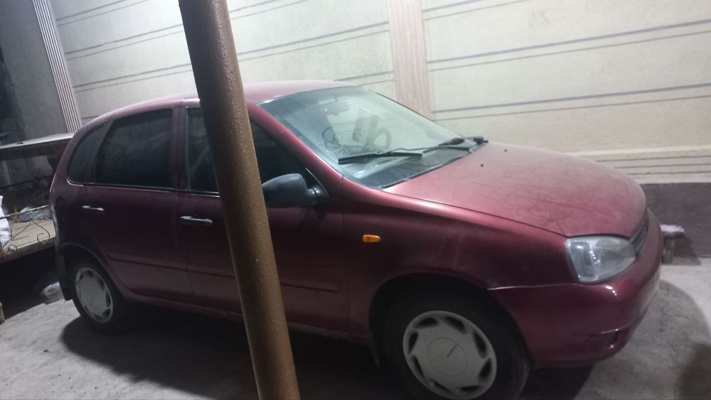 Lada kalina sotiladi