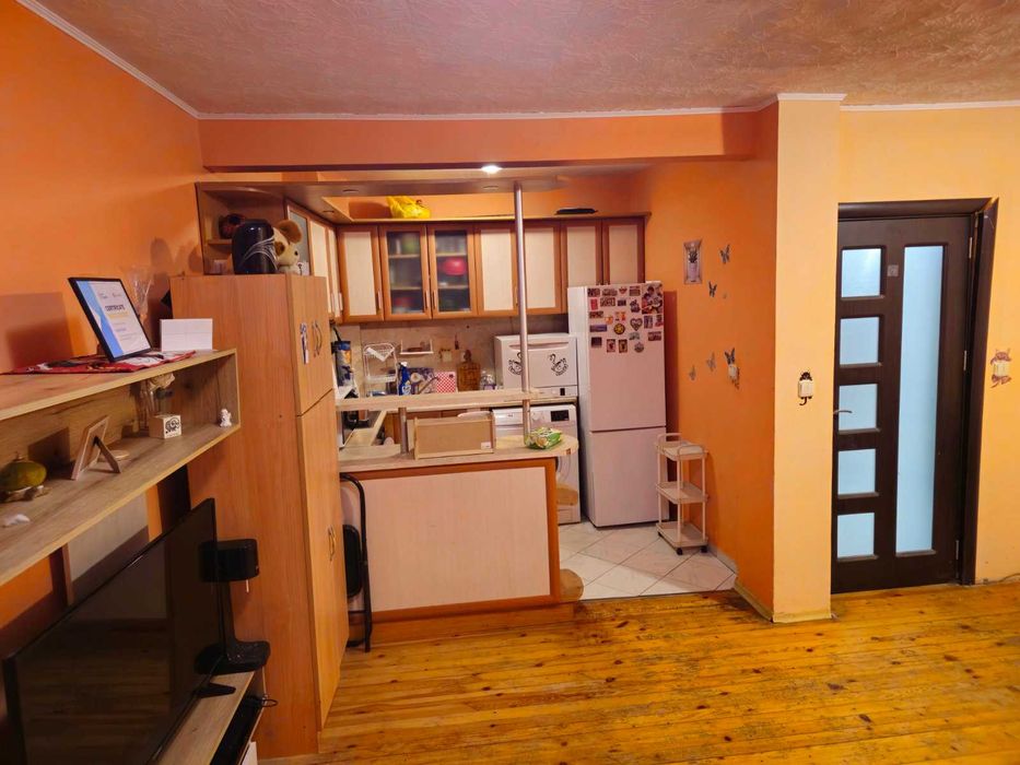 Продава се Четиристаен апартамент в Варна, Цветен квартал - 105 кв.м за 1905 €/кв.м - Снимка #1