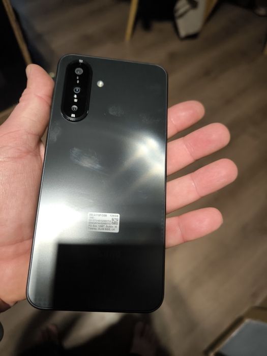 Samsung A17 Чисто нов