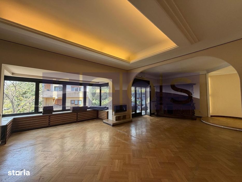 Vanzare Apartament Deosebit 5 Camere | 221Mp  | Blv Lascar Catargiu |
