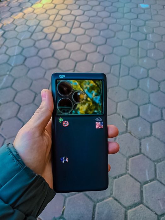 Realme GT 6 игровой телефон