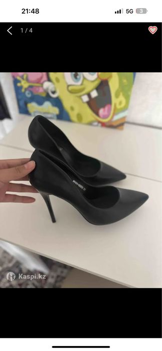 Классические черные туфли