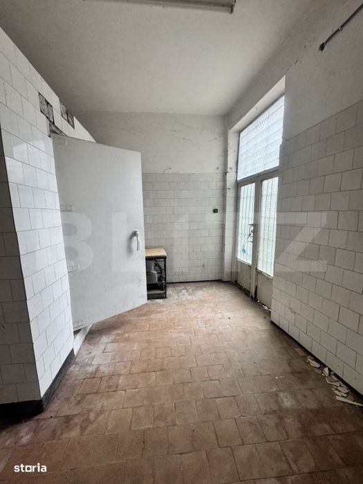 Spatiu comercial de vanzare, zona Dumbrava
