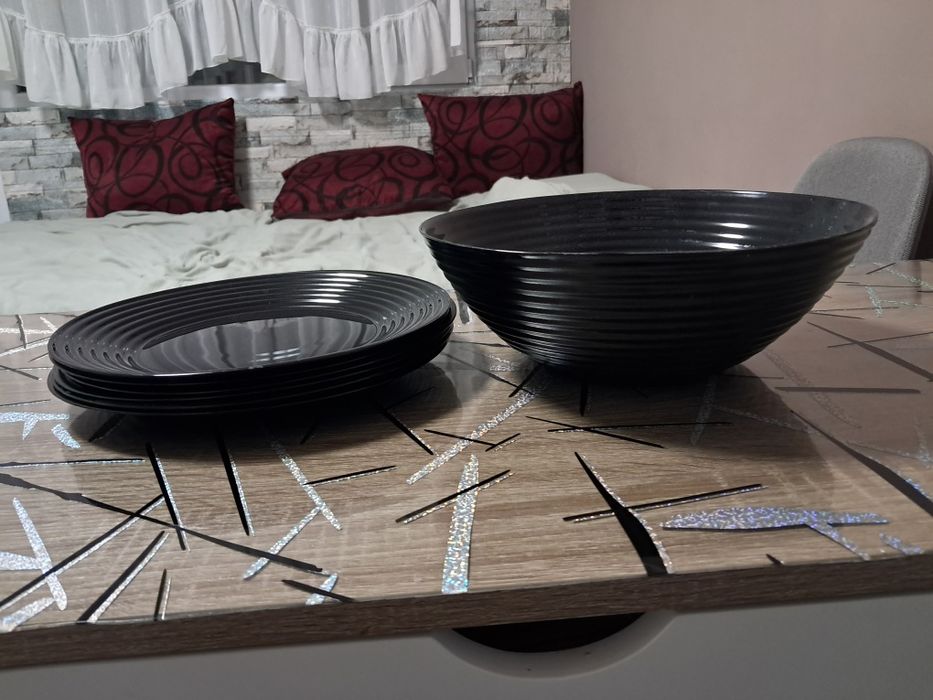 Комплект чиний със купа