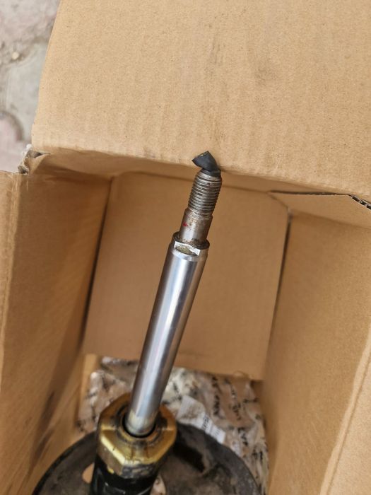 амортизатор AVS для Lexus