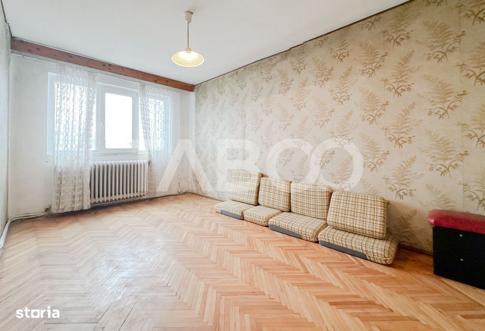 Apartament cu 4 camere de vanzare  boxa in Manastur