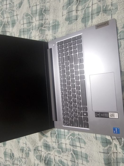 Продам ноутбук новый