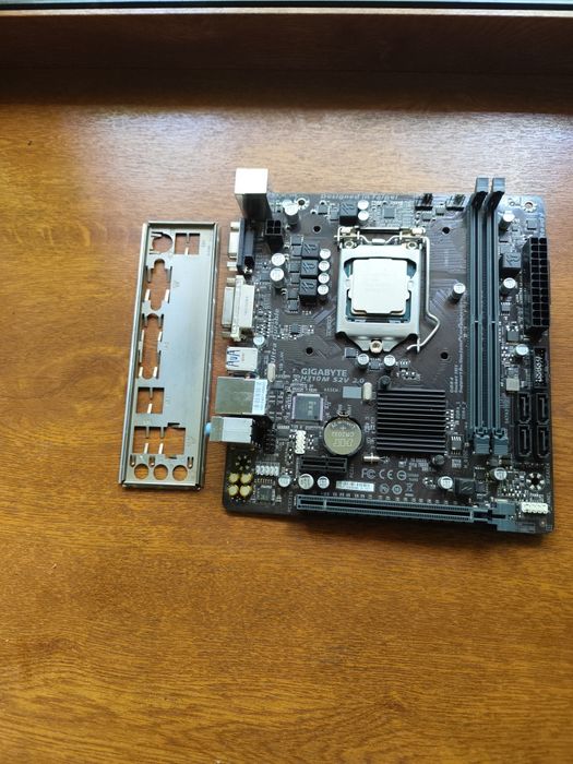 Продам комплект i3 9100f Gigabyte H310
