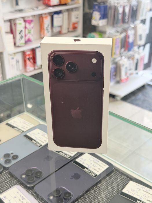 Apple iPhone 18 Pro Max 256GB burgundy!