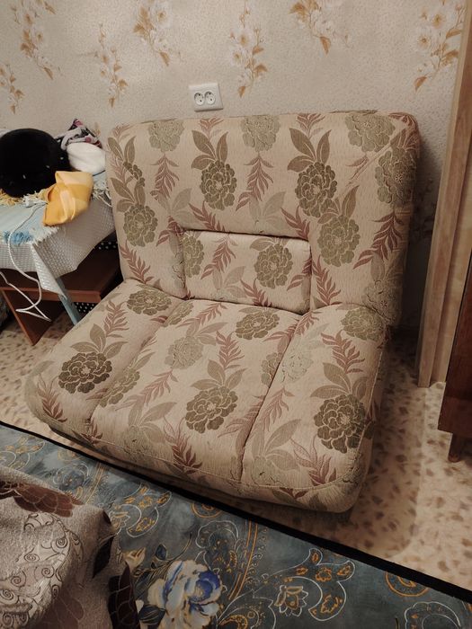 кресло на продажу