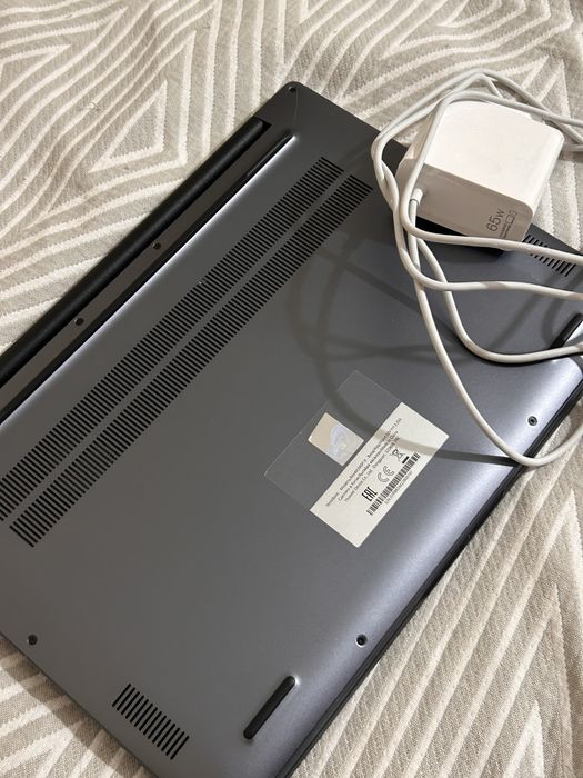 Продам ноутбук Huawei в идеальном состоянии