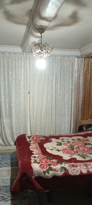 Продам очень теплый дом , хоз постройки , огород ,