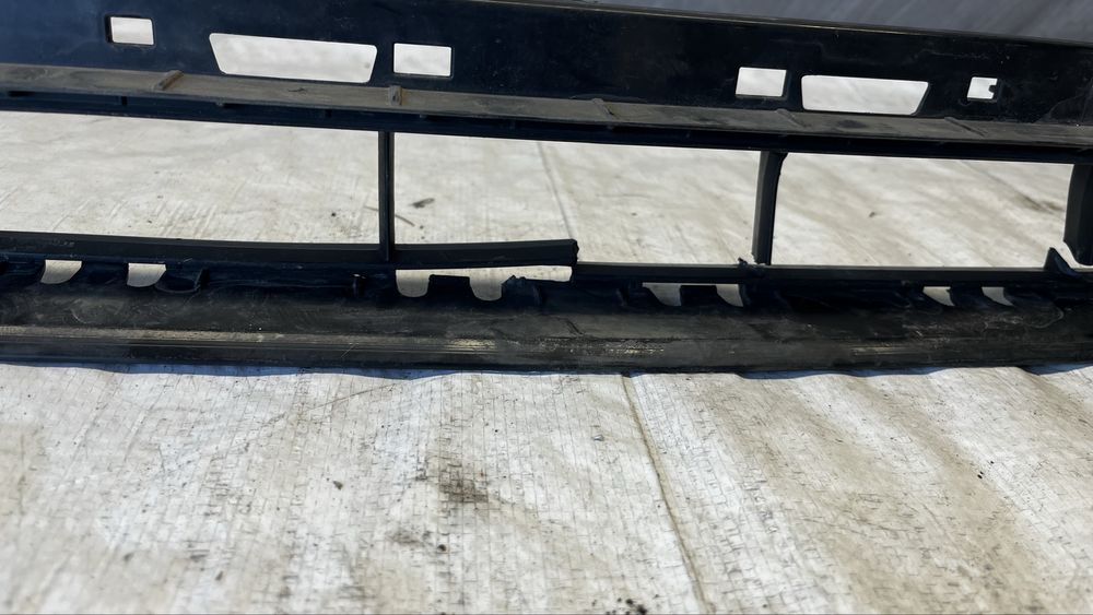 Audi A6 C8 S-Line предна решетка