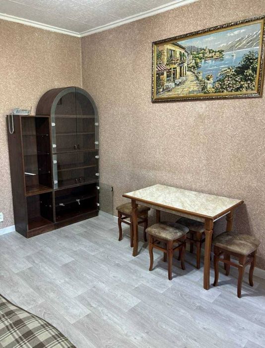 Квартира продаётся Чиланзар 2 квартал 2/4/4 ор Бунёдкор стадион