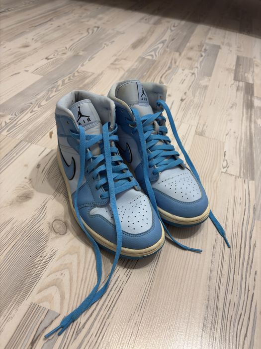 Air Jordan 1 SE Mid Ice Blue (marime 43)