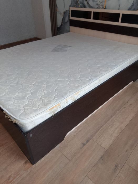 Двухспальная отдам даром