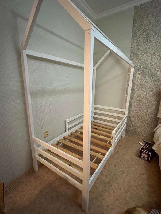 Детский кровать с матрасом