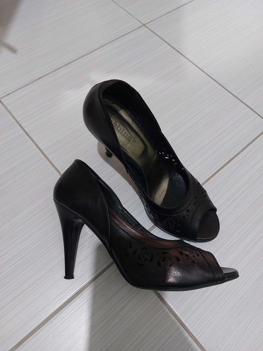 Дамски обувки на ток, токчета Gabina