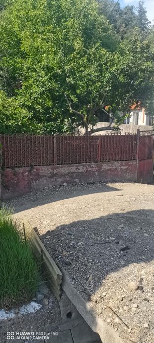 Vând casă neterminată!