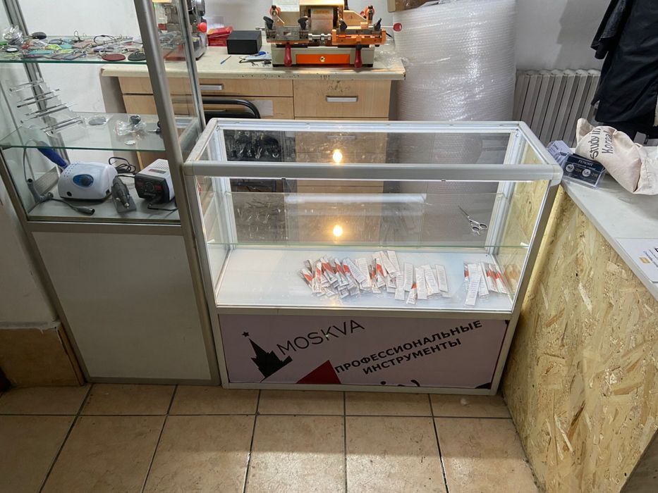 Продам витрины для выставления продажи