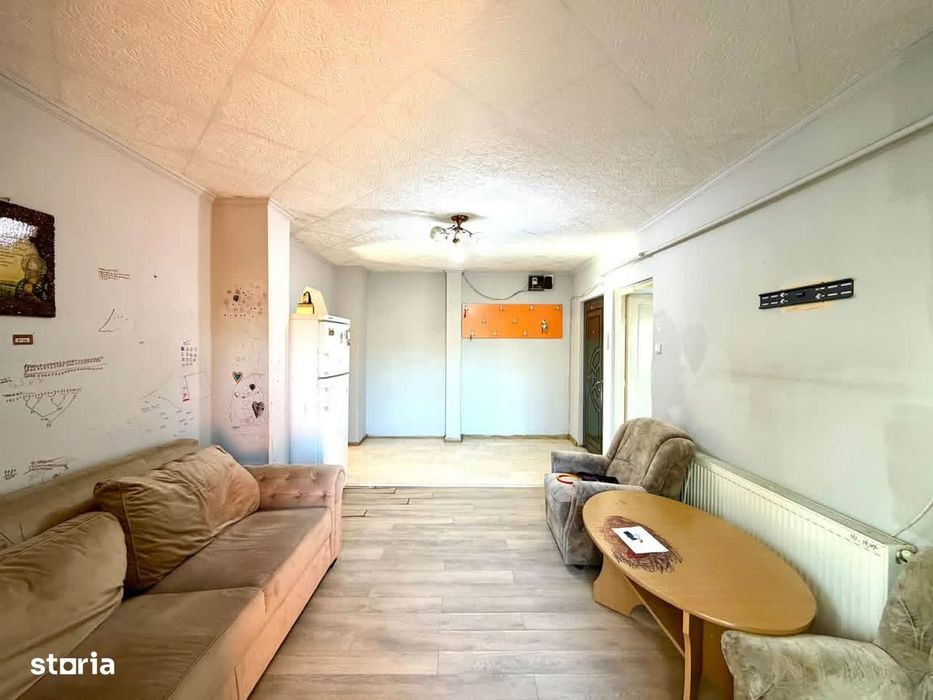 Apartament 3 camere , S= 70 mp , etaj 1 , Brădet