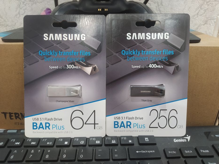Оригинальная быстрая USB 3.1 флешка Samsung Bar Plus 64