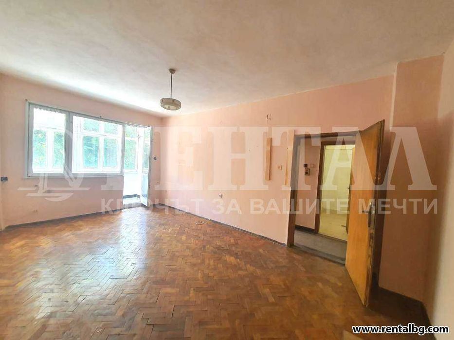 Продава се Тристаен апартамент в Пловдив, Младежки Хълм - 108 кв.м за 1621 €/кв.м - Снимка #12