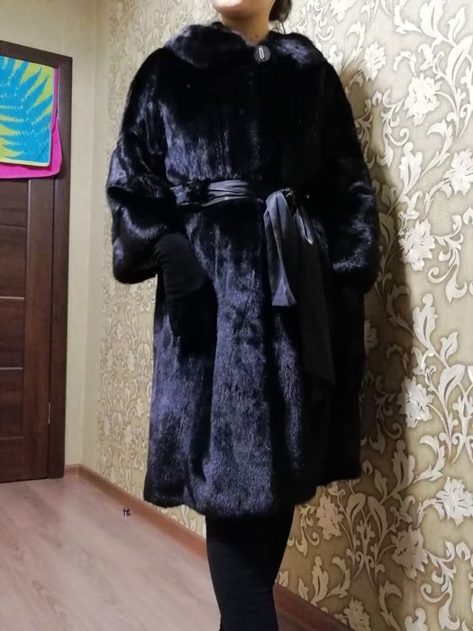 Продам норковую шубу