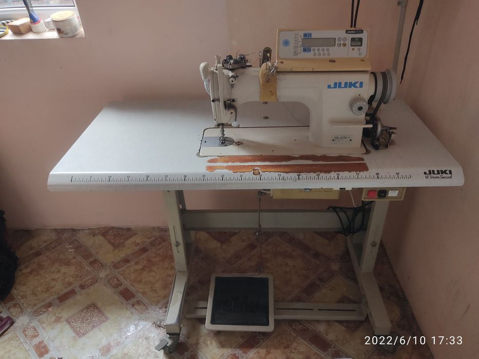 Промышленная машинка Juki