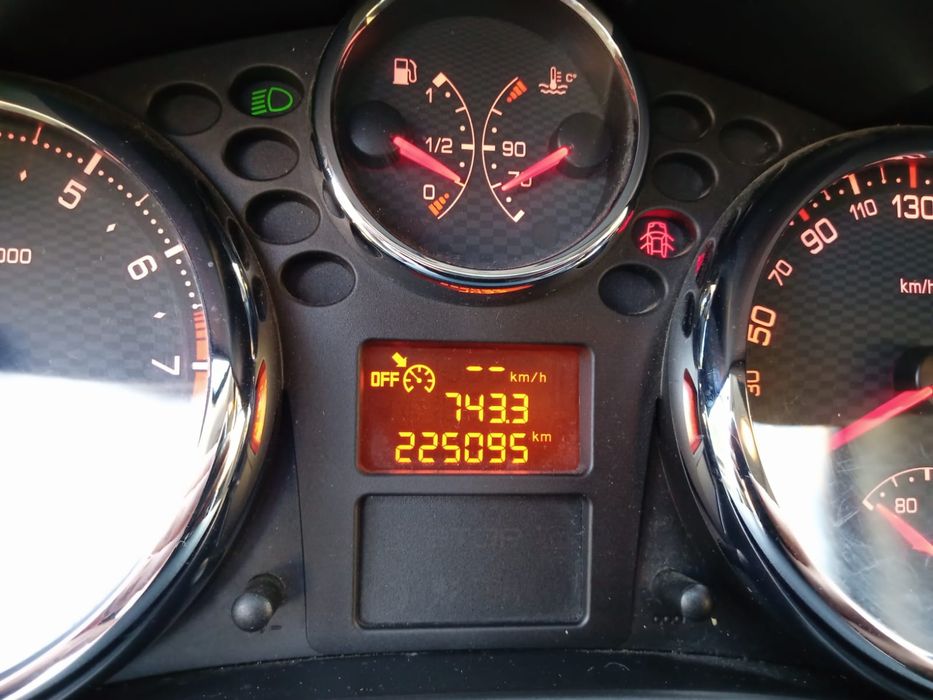 Dezmembrez sau Vând Peugeot 207 RC turbo benzina