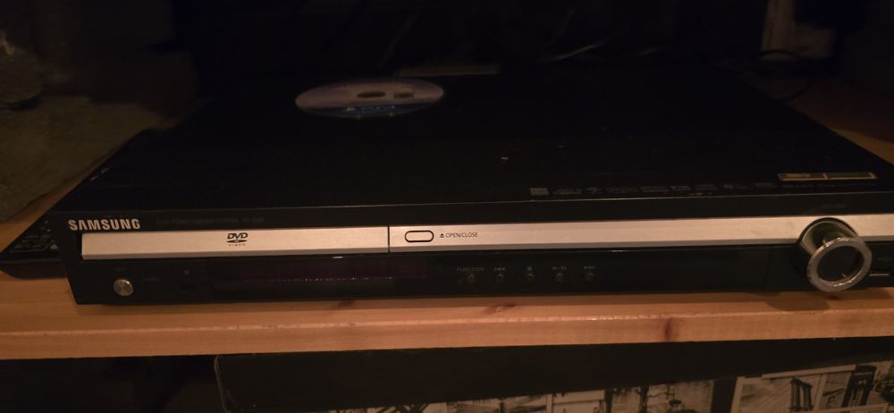 Vand tv sony diagonala 139