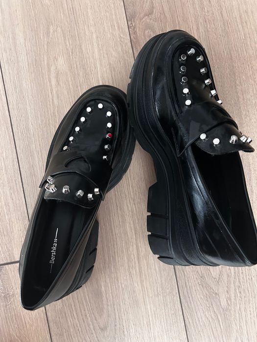 Дамски обувки Bershka – номер 39