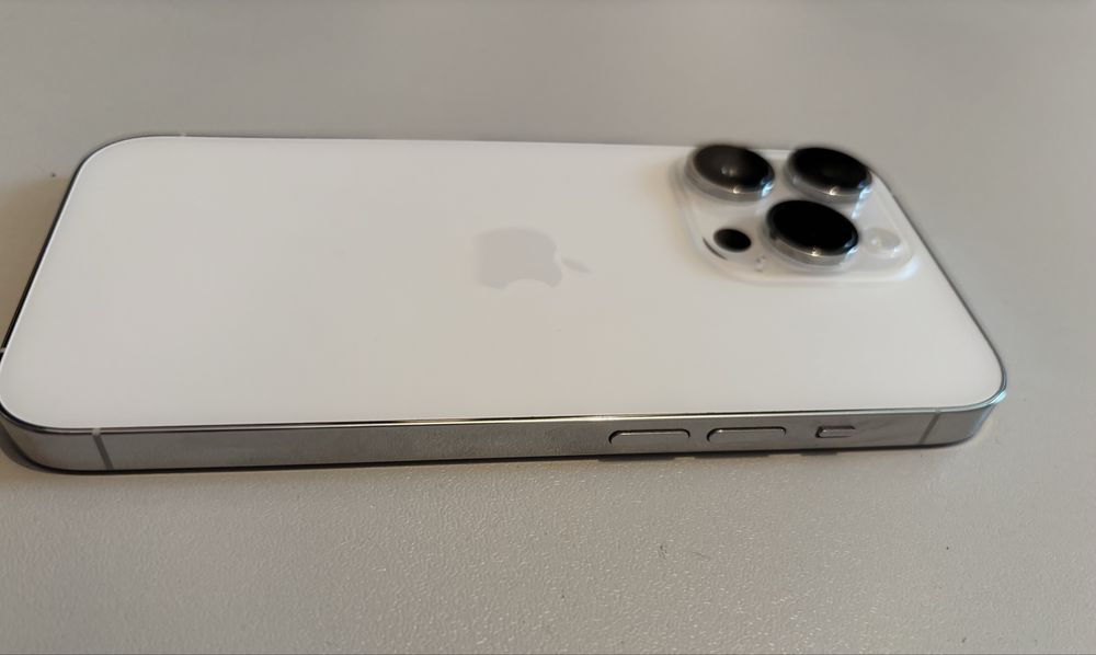Продам iPhone 14 Pro