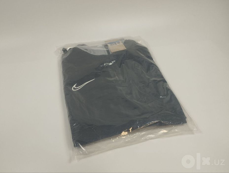 Новый футбольный спортивный костюм Nike, размер M