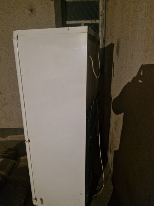 Холодильник indesit