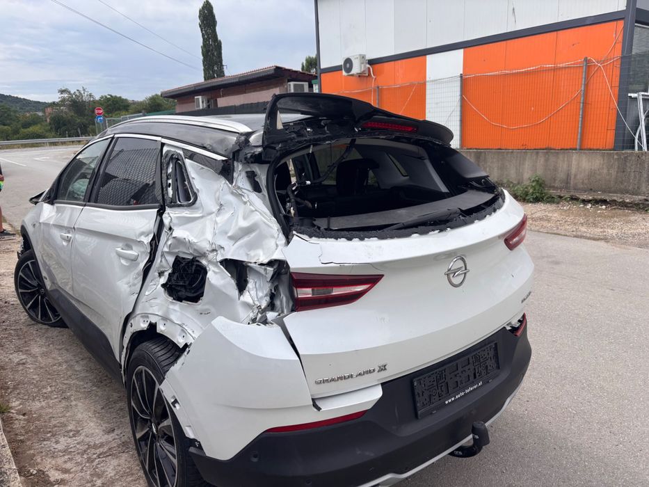 Opel Grandland X Hybrid за части