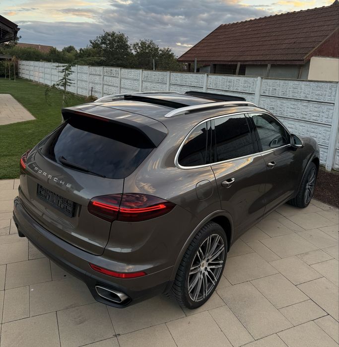 PORSCHE Cayenne 2015 — imagine 3