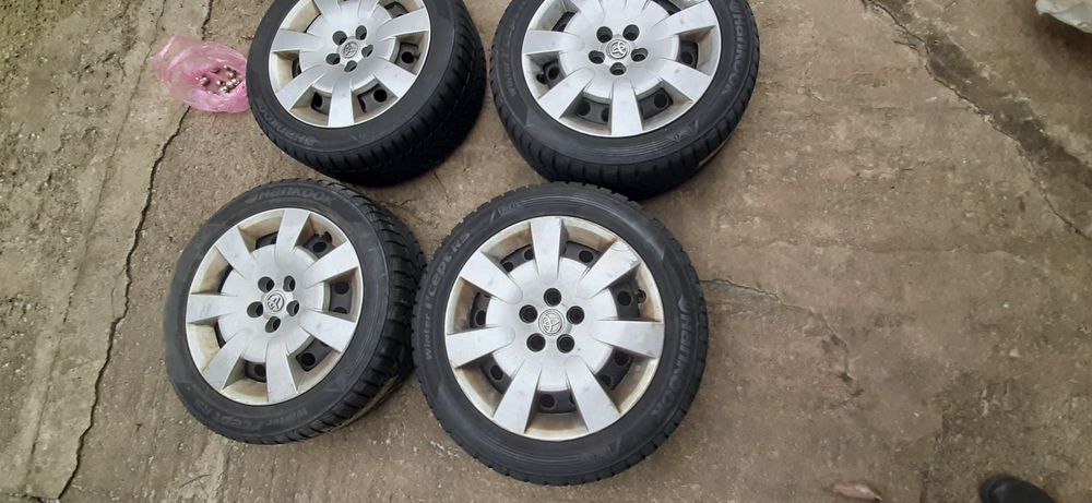 Roți  iarna  Toyota Avensis  t25