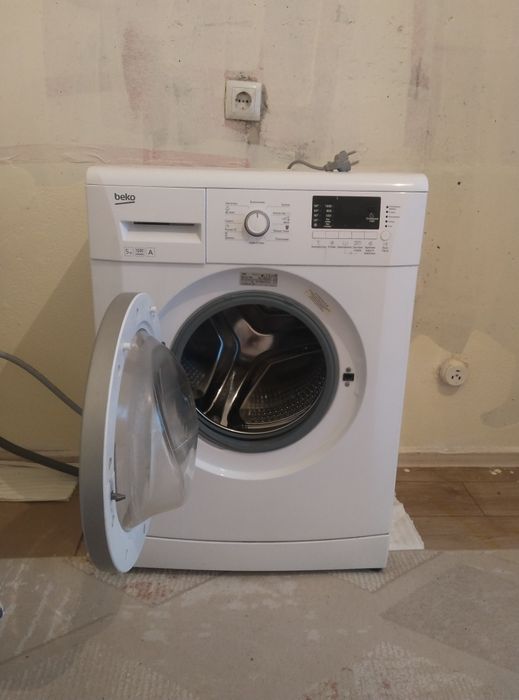 Продам стиральную машинку