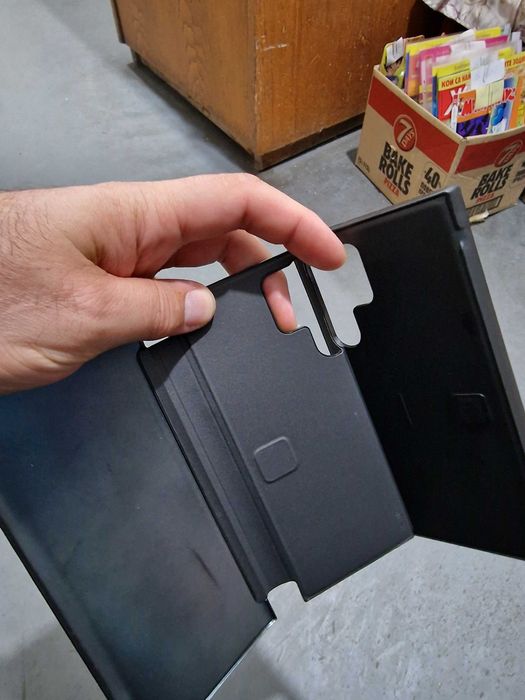 Продавам калъф за телефон