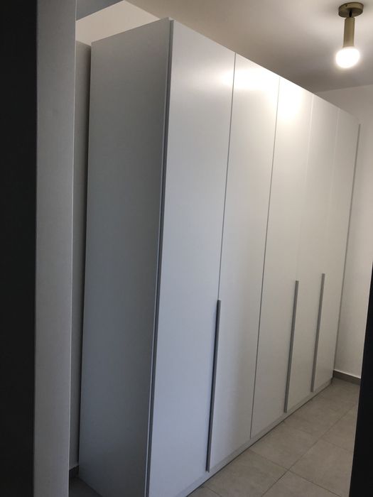 De inciriat apartament 2 camere decomandat