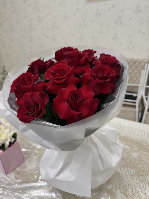 Букет-(11) штук красные